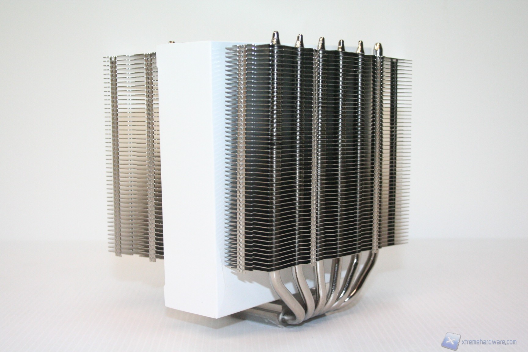 00072 Silverstine HELIGON 01